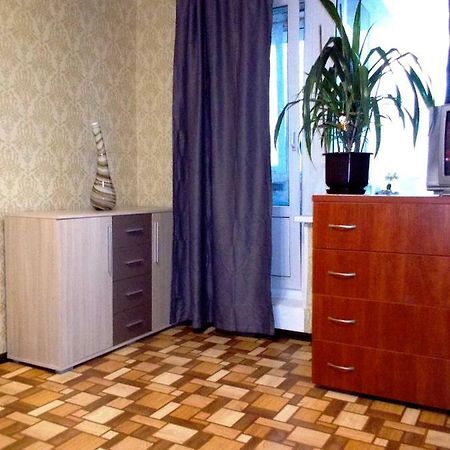 Apartment On Tankopiya Street Kharkiv Eksteriør billede